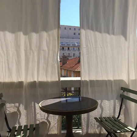 Appartamento Le Lion Blanc St Raphael